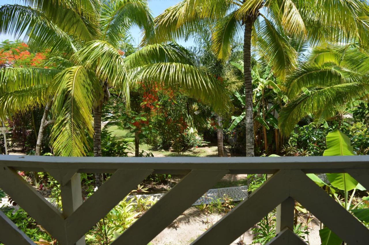 The Edgewater Resort & Spa Rarotonga Buitenkant foto